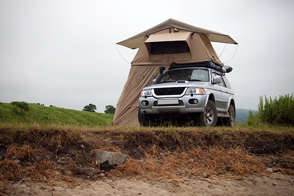 How Extra Weight From Gear, Tools, and Cargo Changes the Way Your Vehicle Drives