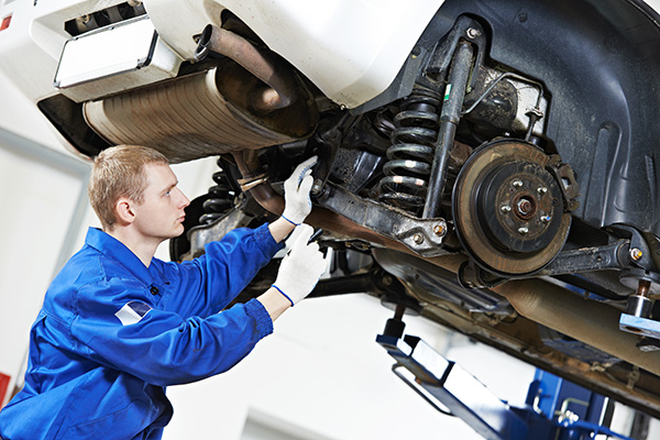 What Are the Most Common Suspension Problems Drivers Ignore?
